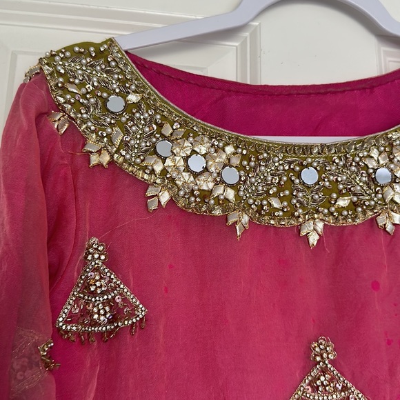 Pakistani 3pc Mehendi Lengha adress - Picture 10 of 17